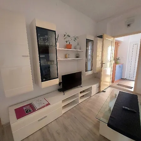 Apartma_samy *